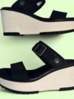 Timberland Koralyn Cross Band Wedge Sandals in Black/White Sz8.5
